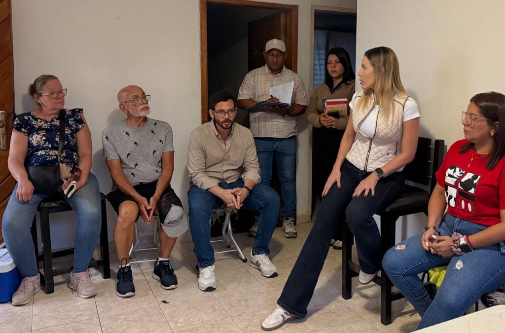 Alcaldesa Elizabeth Niño refuerza atención a condominios - Agencia Carabobeña de Noticias
