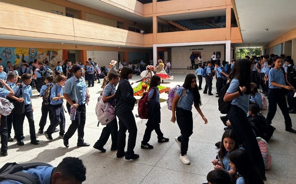 Carabobo inició año escolar - Agencia Carabobeña de Noticias