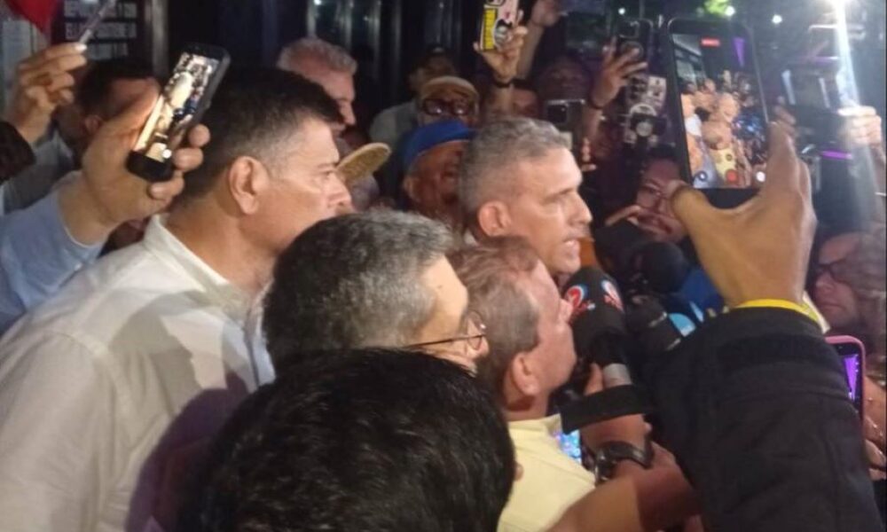 Excarcelado exalcalde Javier Oropera - Agencia Carabobeña de Noticias