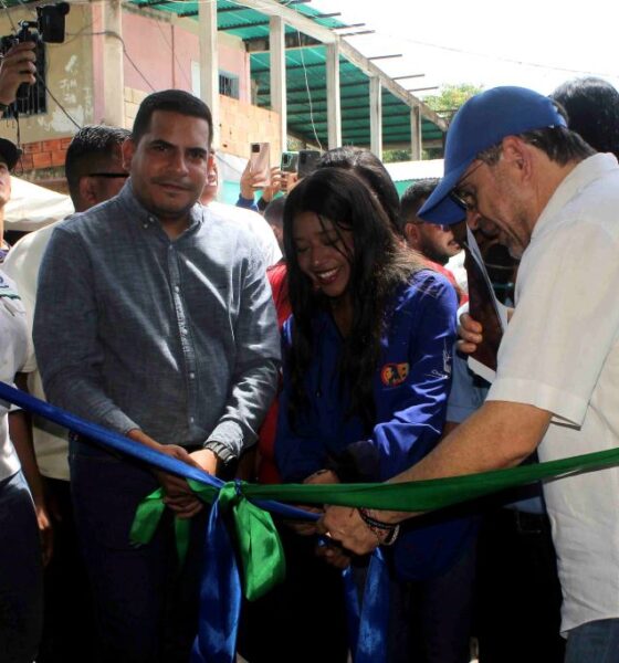 Gobernador Lacava lideró inicio de clases - Agencia Carabobeña de Noticias