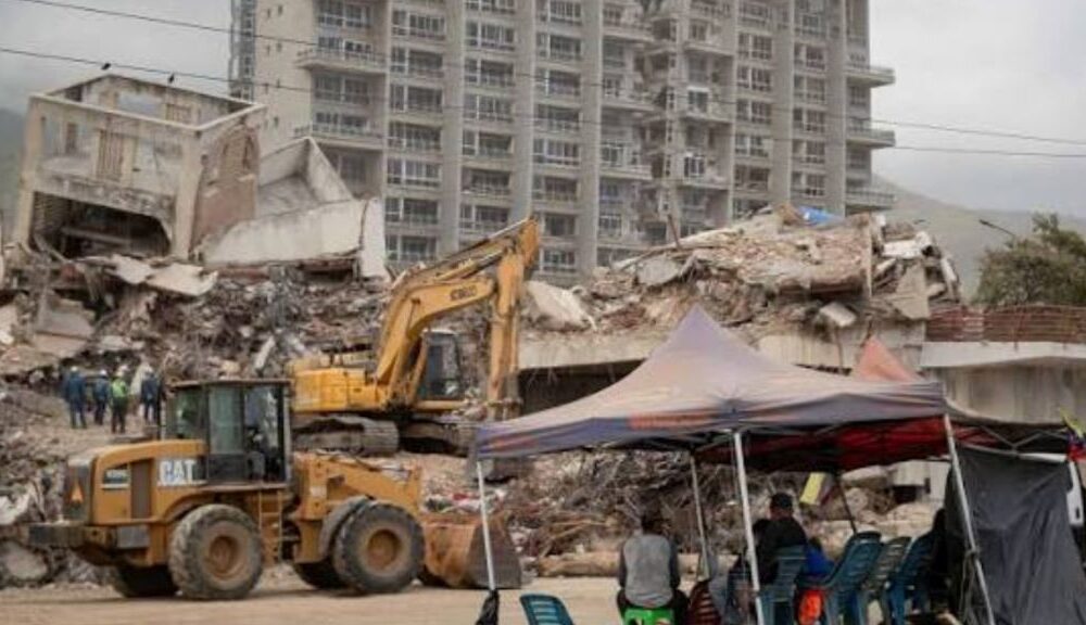 Gobierno demolió 39 edificios en La Guaira - Agencia Carabobeña de Noticias