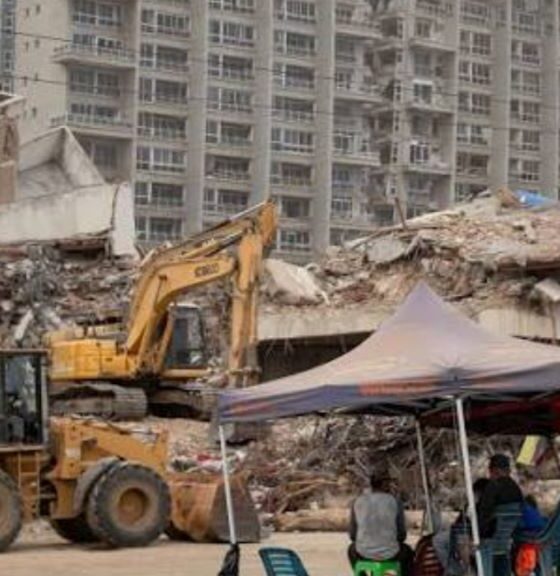 Gobierno demolió 39 edificios en La Guaira - Agencia Carabobeña de Noticias