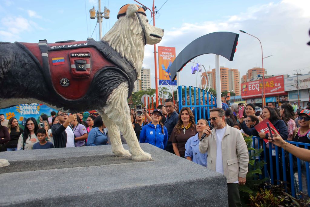 Inaugurado Parque Urbano Para Mascotas Drac - Agencia Carabobeña de Noticias