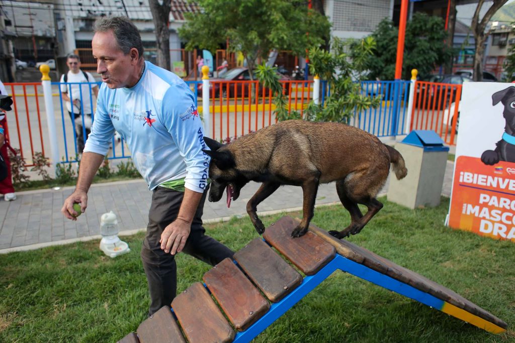 Inaugurado Parque Urbano Para Mascotas Drac - Agencia Carabobeña de Noticias