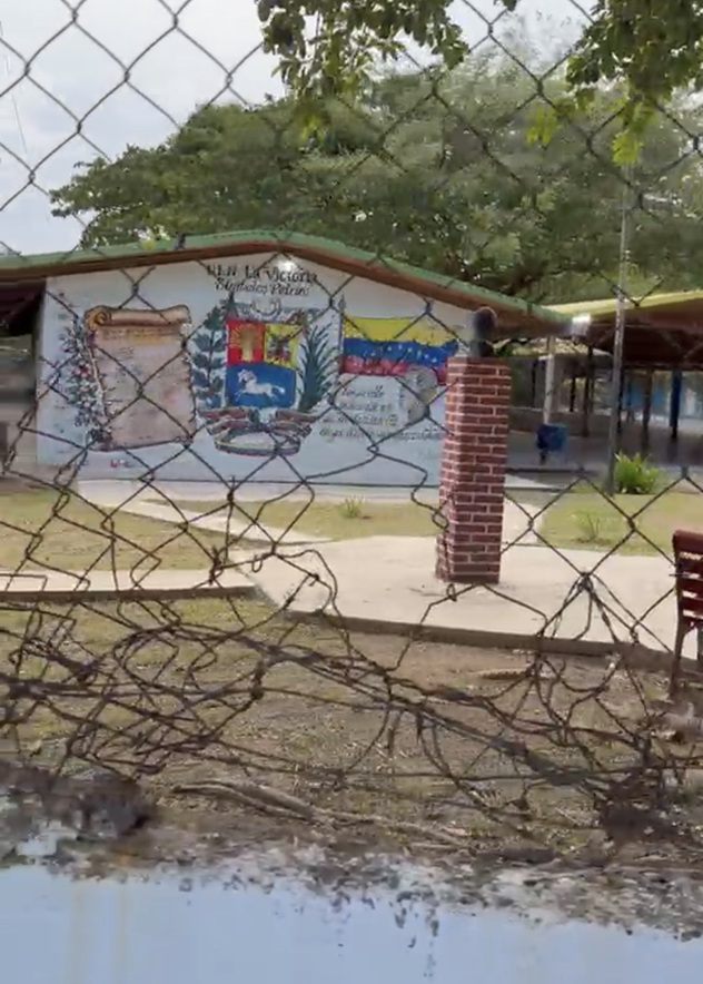 Karín Salanova escuelas