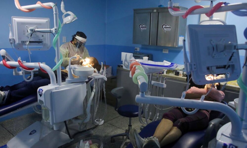 Más de 800 pacientes atendidos en servicio de Odontología - Agencia Carabobeña de Noticias