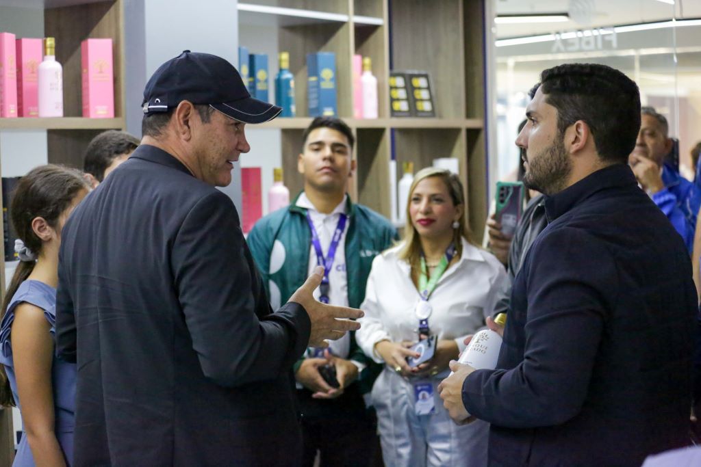 Más de mil certificados del programa Emprender Juntos - Agencia Carabobeña de Noticias