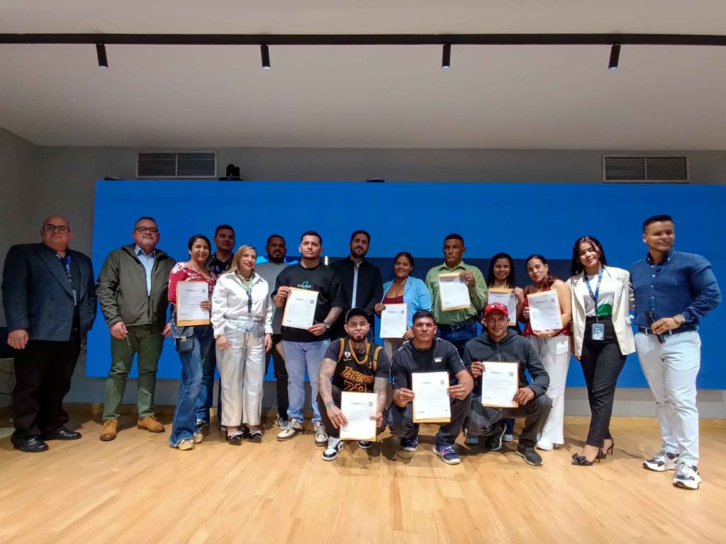 Más de mil certificados del programa Emprender Juntos - Agencia Carabobeña de Noticias