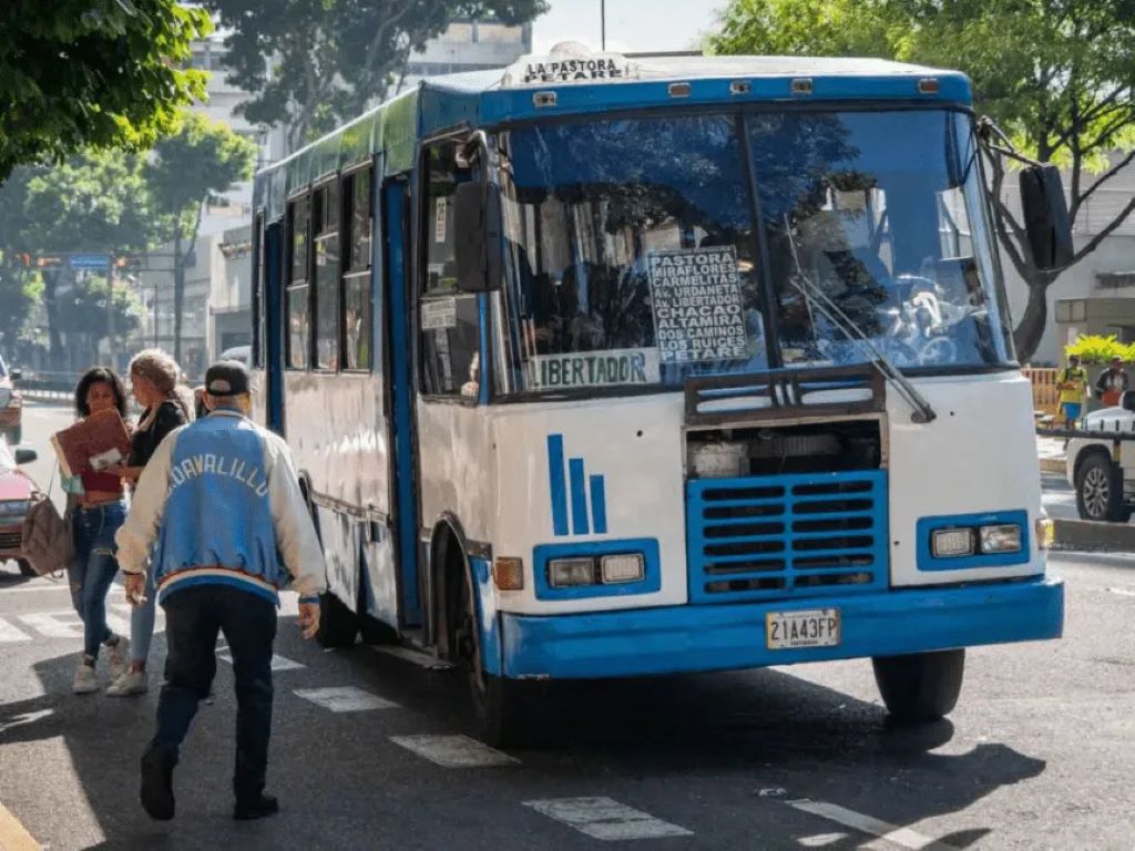 Pasaje urbano a 220 bolívares - Agencia Carabobeña de Noticias